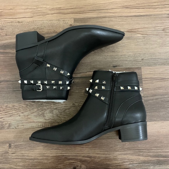 Steve Madden Black Besto Studded Ankle Booties Boots Size 9.5 - Picture 3 of 13